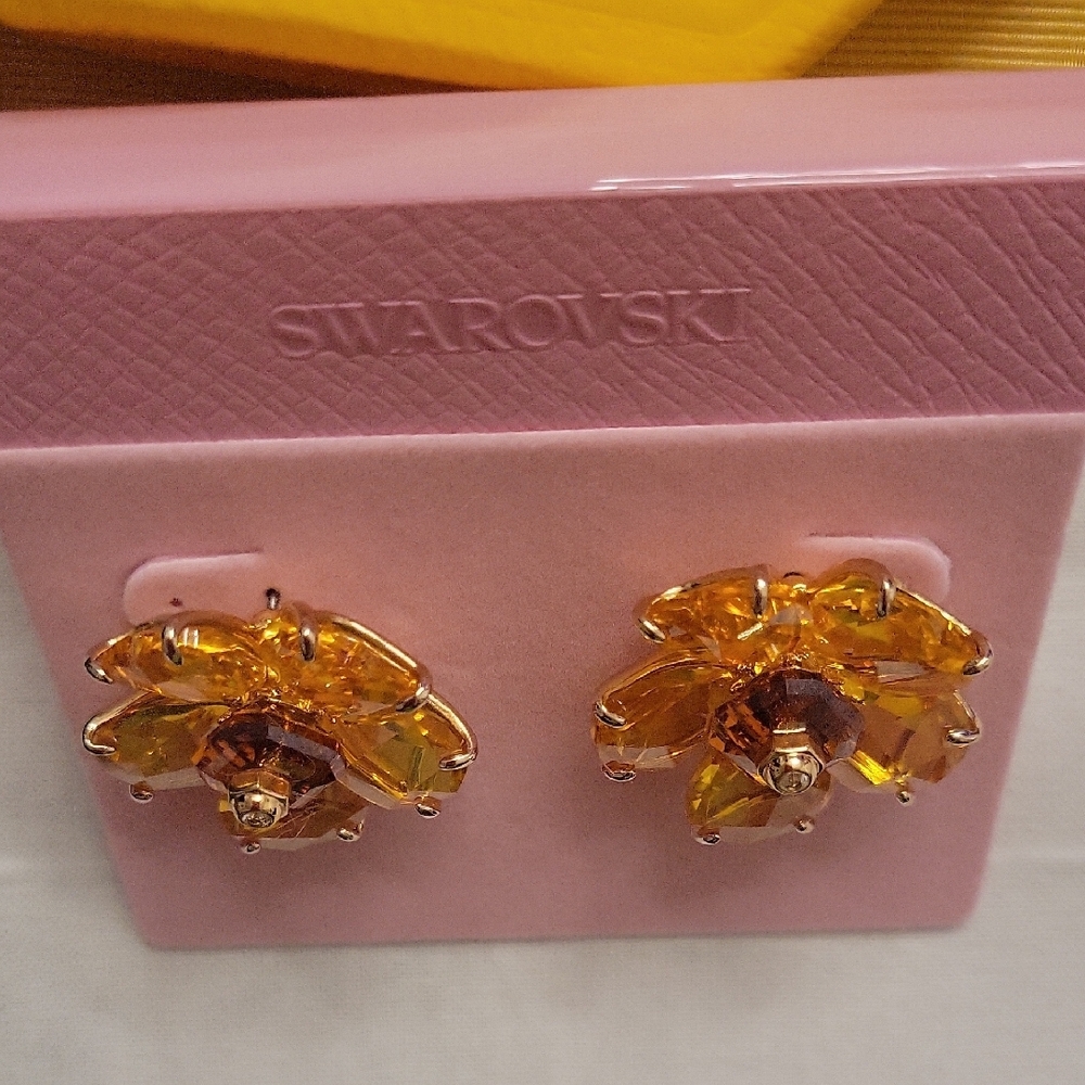 Swarovski Golden Amber Crystal Flower Stud Earrings Box Included - Picture 4 of 7
